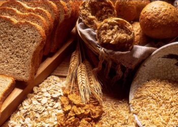 30/06/2014 Pan y cereales.

La pirámide de Estrategia para la Nutrición, Actividad Física y Prevención de la Obesidad (NAOS) del Ministerio de Sanidad destaca que la principal función de los cereales es la energética para el organismo en general y para el cerebro y el sistema nervioso en particular, debido a las calorías procedentes de los hidratos de carbono.

ESPAÑA EUROPA MADRID SALUD
PAN CADA DÍA