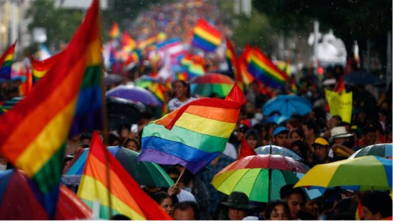 marcha-del-orgullo-lgbt-2022-en-la-cdmx-artistas-invitados