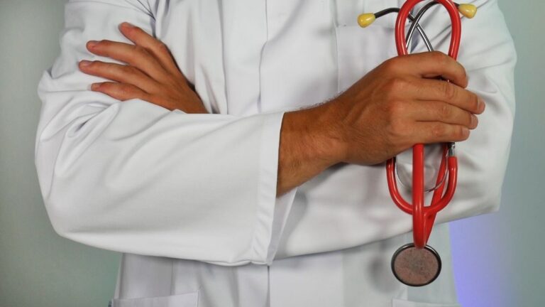 medicos jubilados