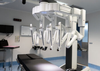 INER realizar procedimientos de alta precisión con robot Da Vinci