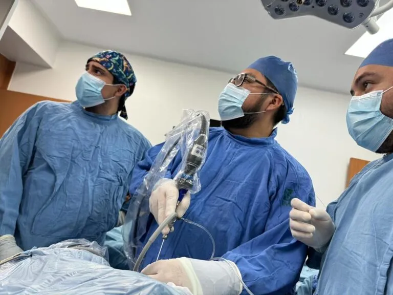 salvan-bebe-meses-piedras-rinones