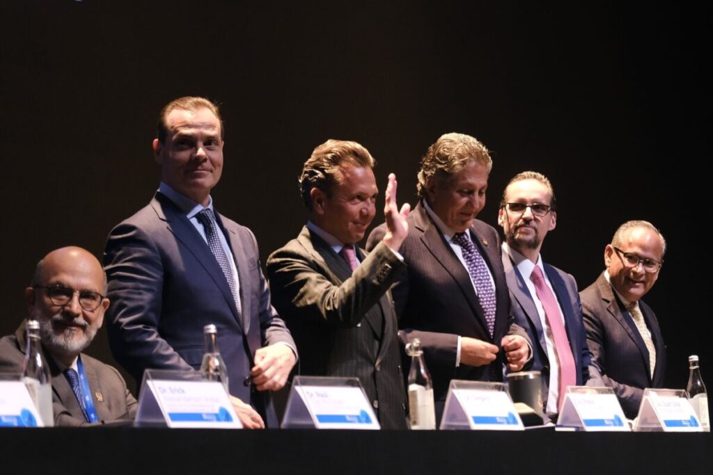 Olegario-Vázquez-Aldir
