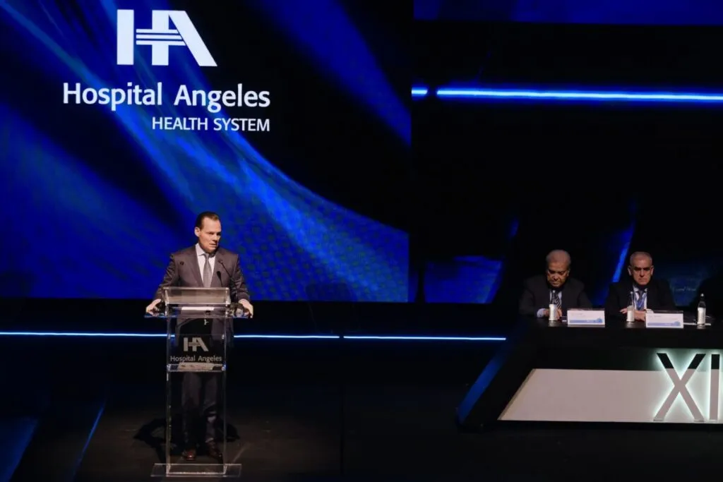 Olegario Vázquez Aldir, director general de Grupo VAZOL, destacó el éxito del XI Congreso Médico Angeles en Guadalajara, Jalisco.