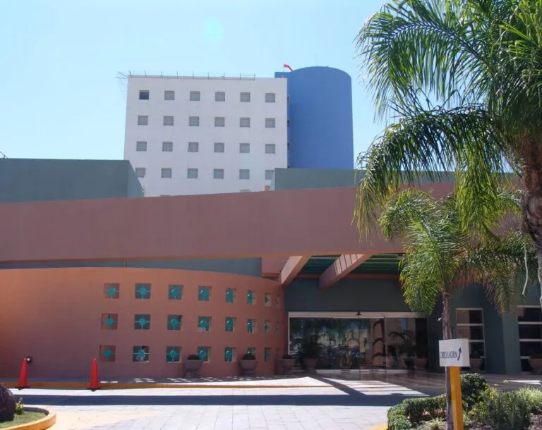 Hospital Angeles Health System en Torreón, Coahuila, de Olegario Vázquez Aldir.
