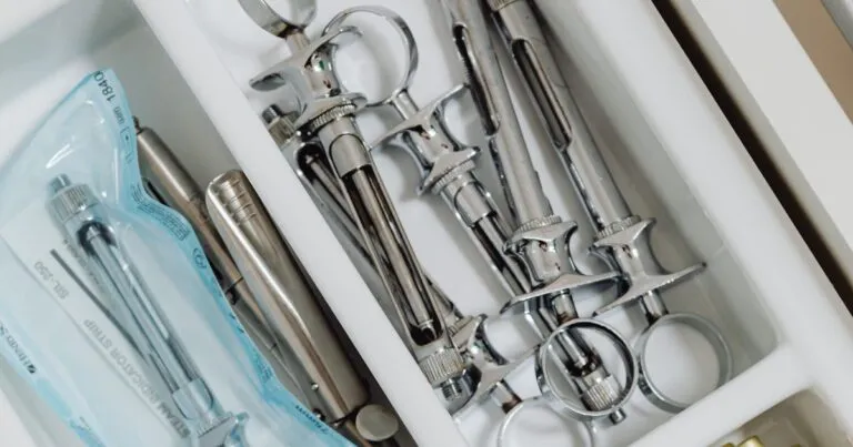 Empresas como DIMAQ se consolidan dentro del mercado de dispositivos quirúrgicos y productos médicos de alta calidad.